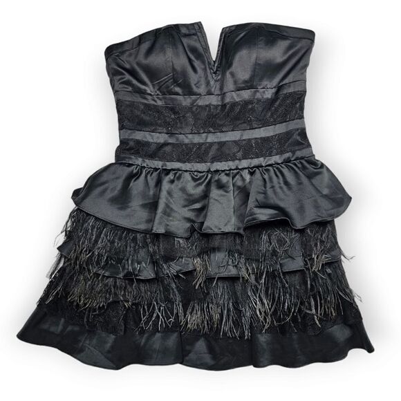 Bebe Black Strapless Lace V Neck‎ Ruffle Feather Mini Dress Women's Size S - Picture 1 of 9